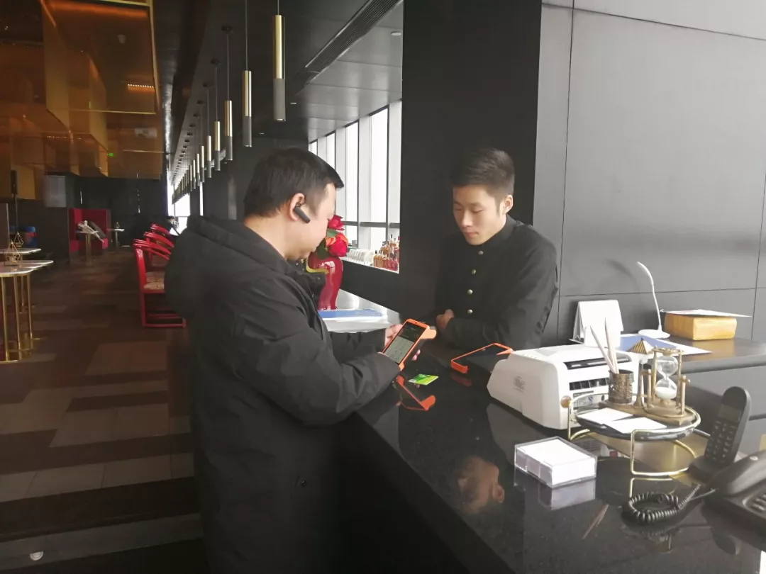 富掌柜提醒您:POS不智能,收银两行泪 1 富掌柜提醒您:POS不智能,收银两行泪 1